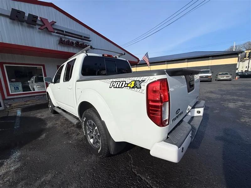 Nissan Frontier  2016