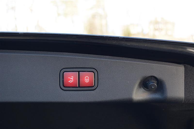 Mercedes-Benz E-Class  2015