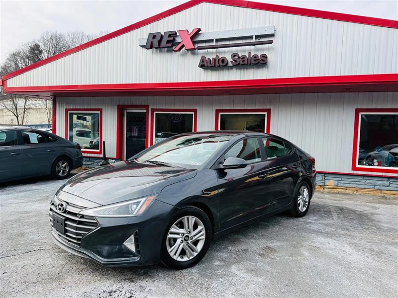 Hyundai Elantra  2020