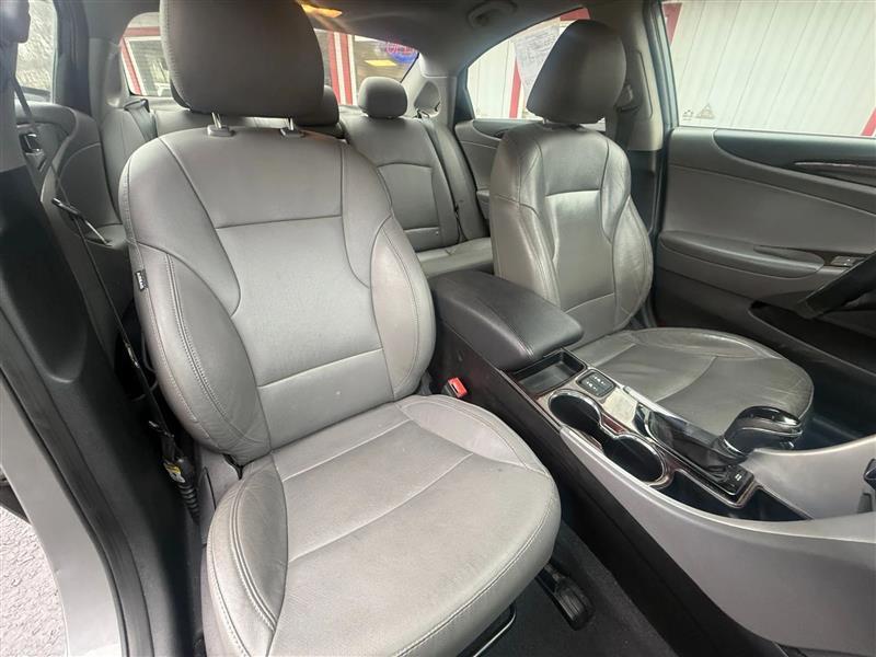 Hyundai Sonata  2012