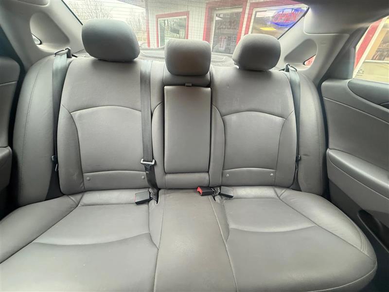 Hyundai Sonata  2012