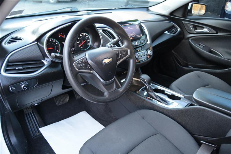 Chevrolet Malibu  2021