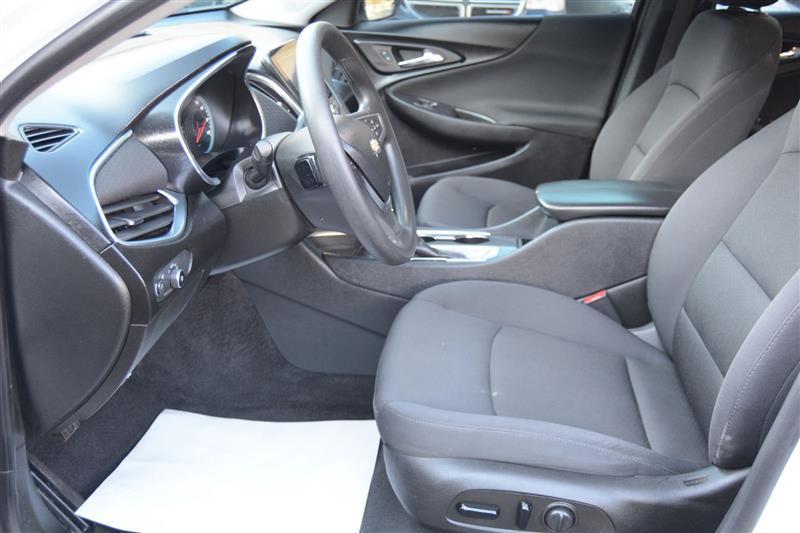 Chevrolet Malibu  2021