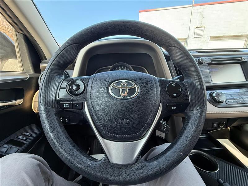Toyota RAV4  2014