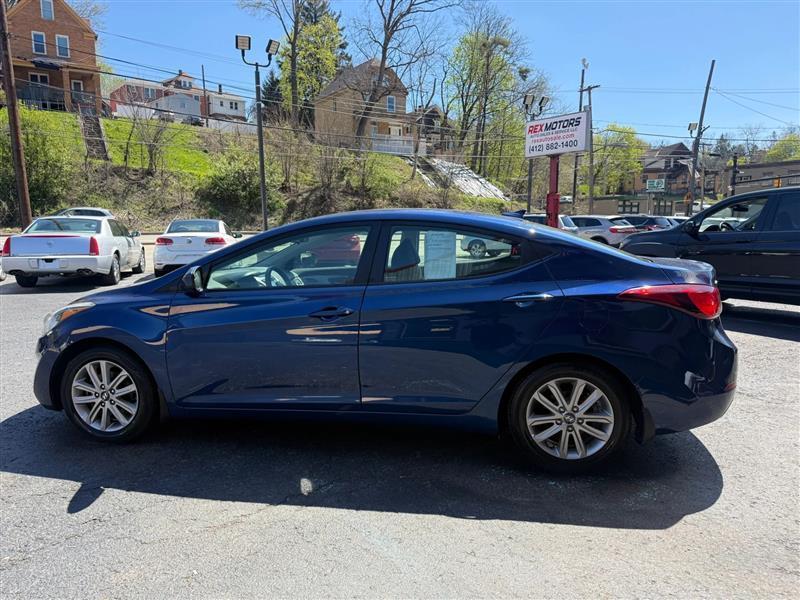 Hyundai Elantra  2016