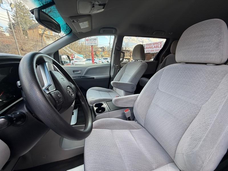 Toyota Sienna  2015