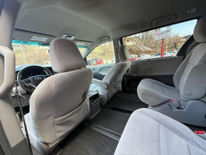 Toyota Sienna  2015