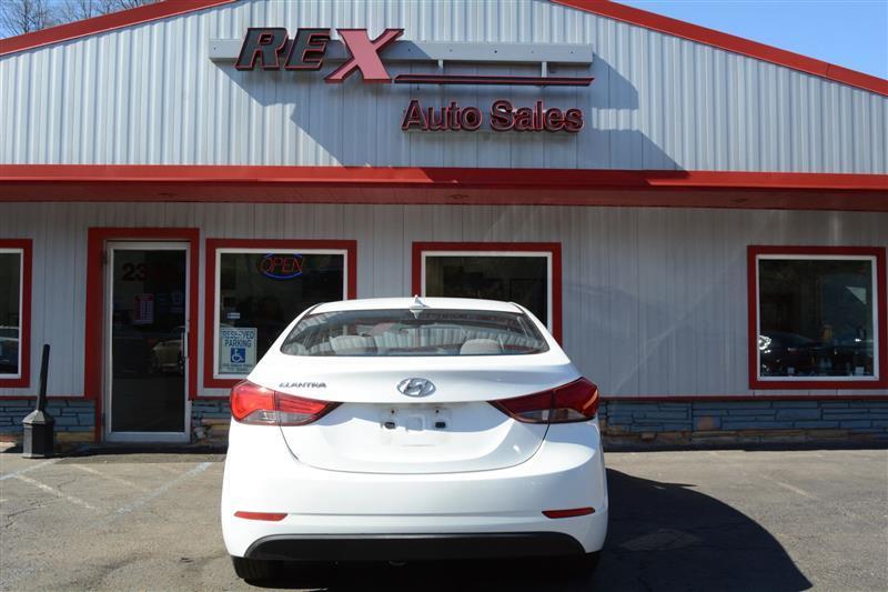 Hyundai Elantra  2016