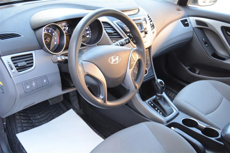 Hyundai Elantra  2016