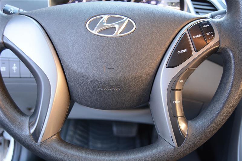 Hyundai Elantra  2016