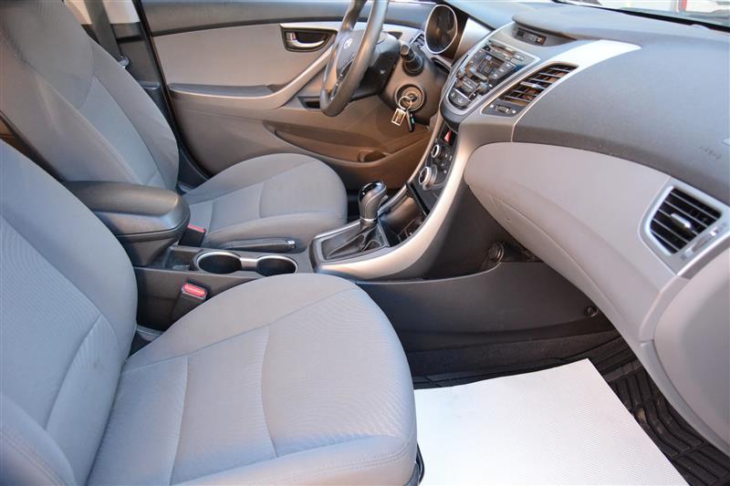 Hyundai Elantra  2016