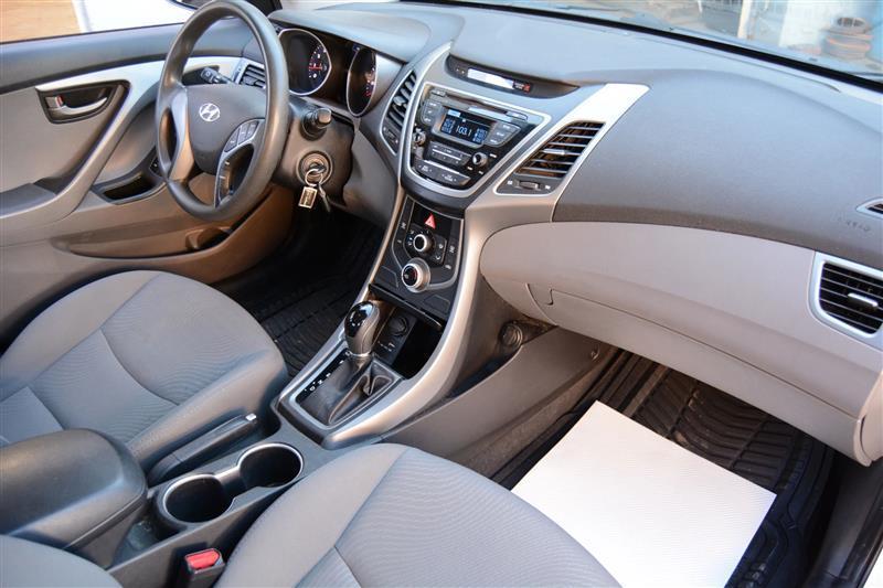 Hyundai Elantra  2016