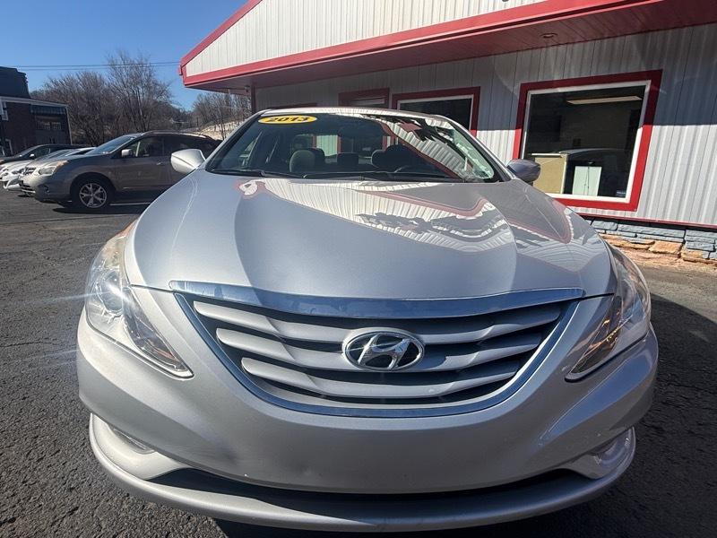 Hyundai Sonata  2013