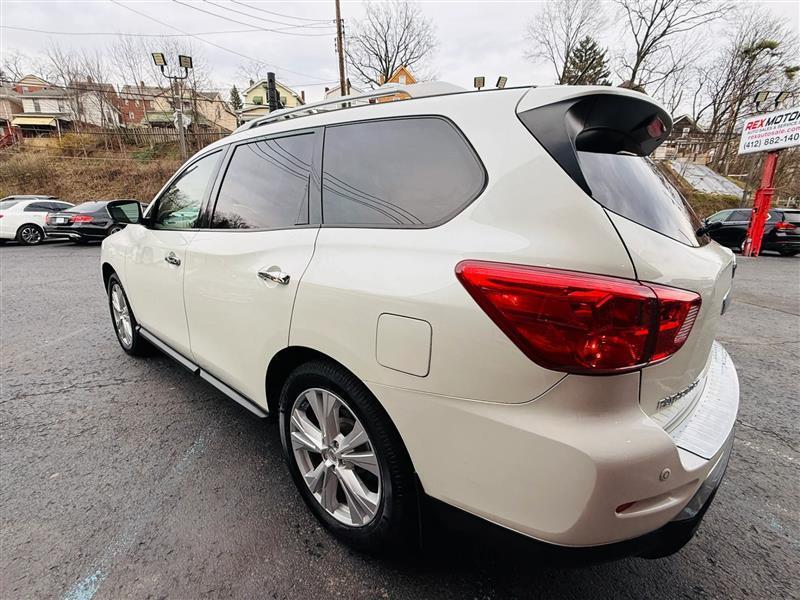 Nissan Pathfinder  2018