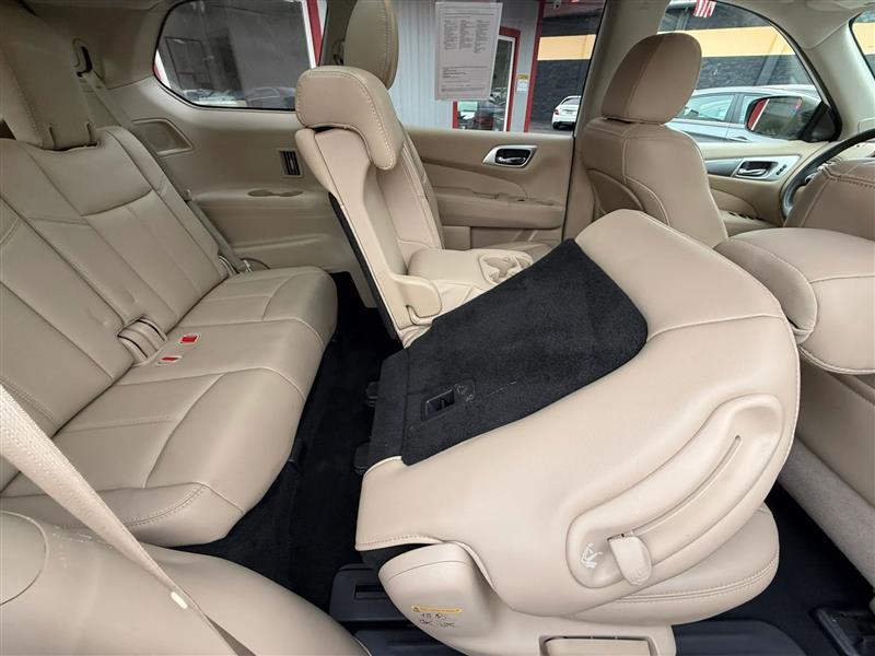 Nissan Pathfinder  2018