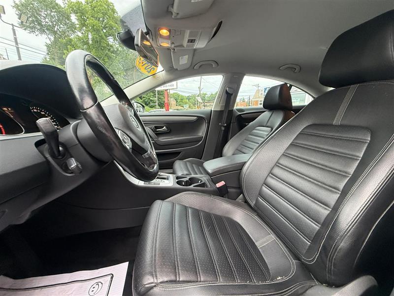 Volkswagen CC  2011