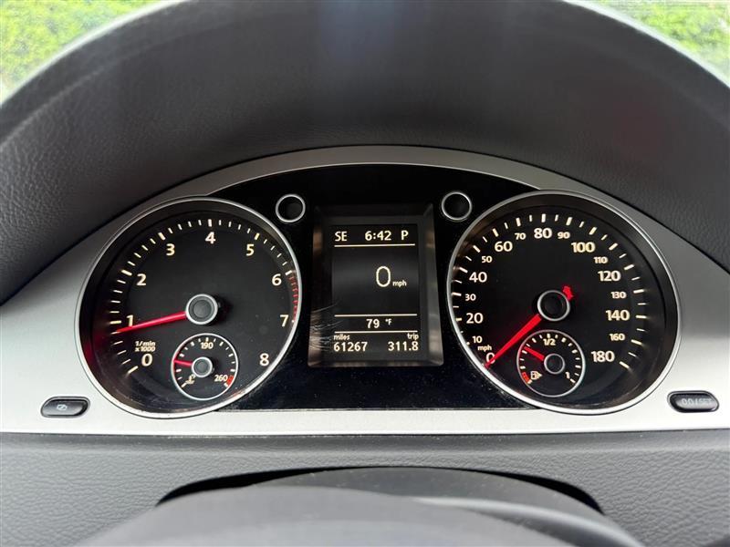 Volkswagen CC  2011