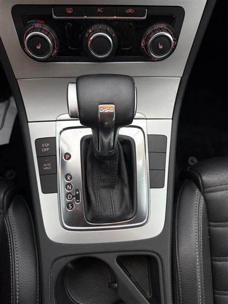 Volkswagen CC  2011