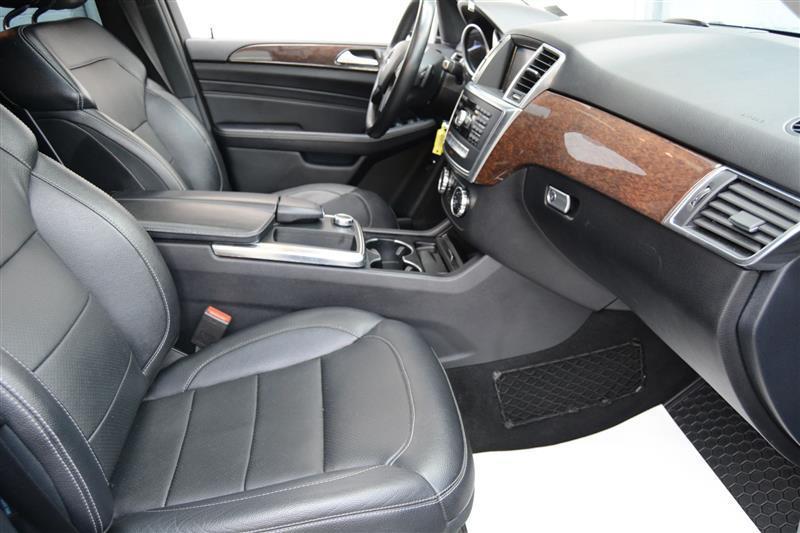 Mercedes-Benz M-Class  2013