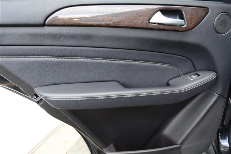 Mercedes-Benz M-Class  2013