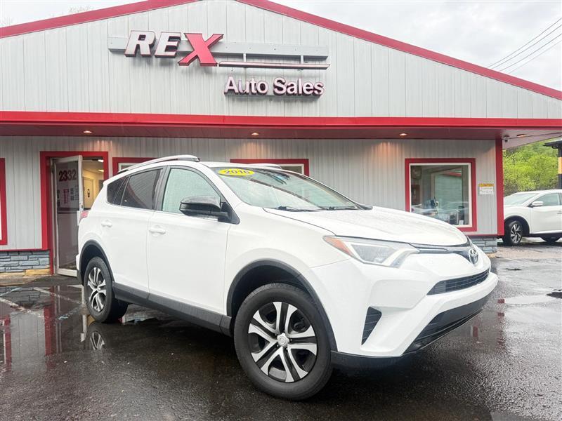 2016 Toyota RAV4 LE Sport Utility 4D