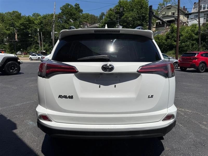 Toyota RAV4  2016