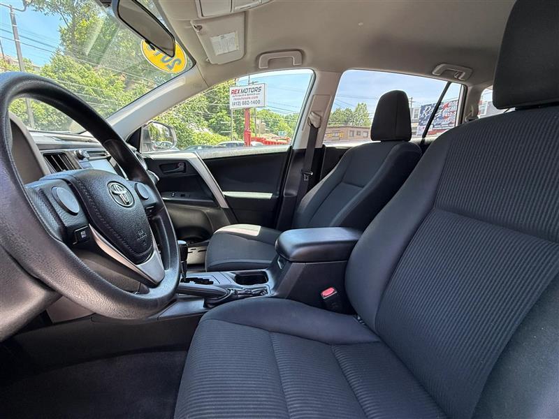Toyota RAV4  2016