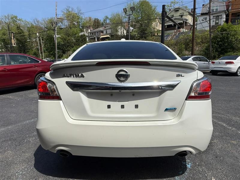 Nissan Altima  2014