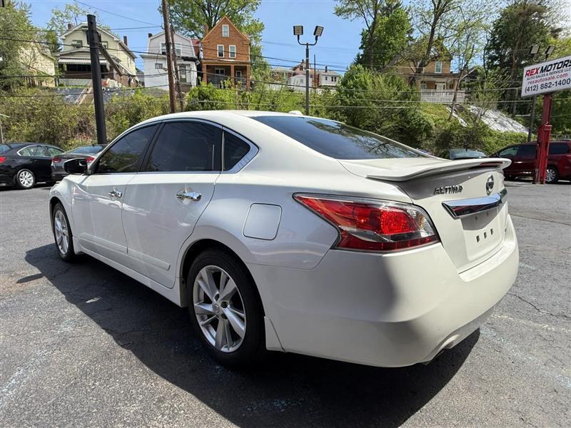 Nissan Altima  2014