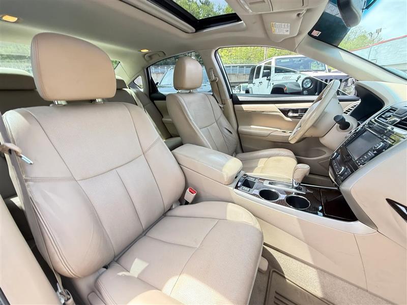 Nissan Altima  2014