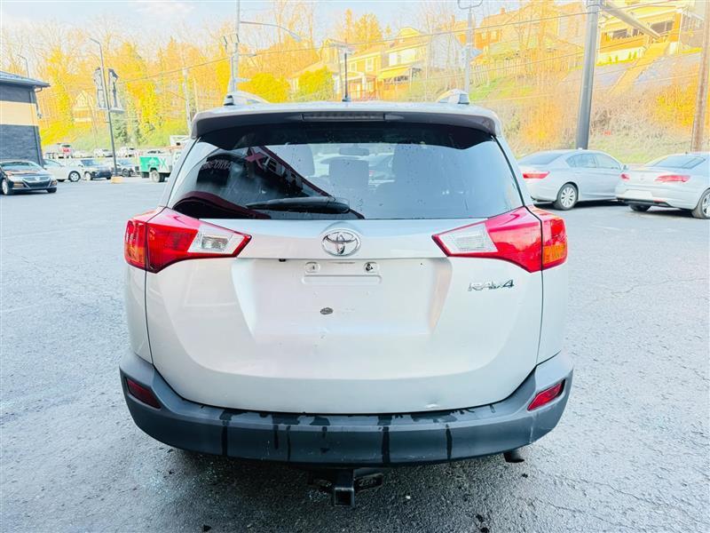 Toyota RAV4  2013