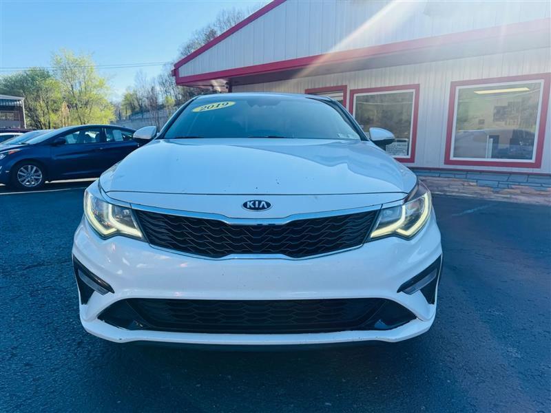 Kia Optima  2019