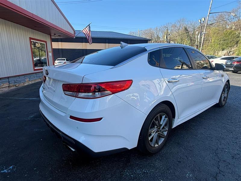 Kia Optima  2019