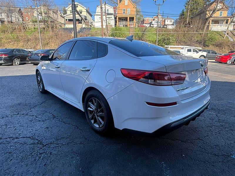 Kia Optima  2019