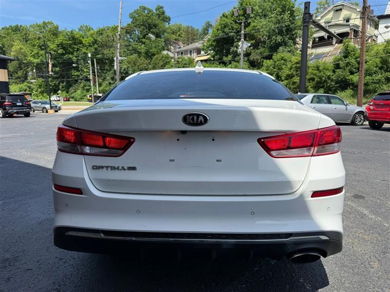 Kia Optima  2019