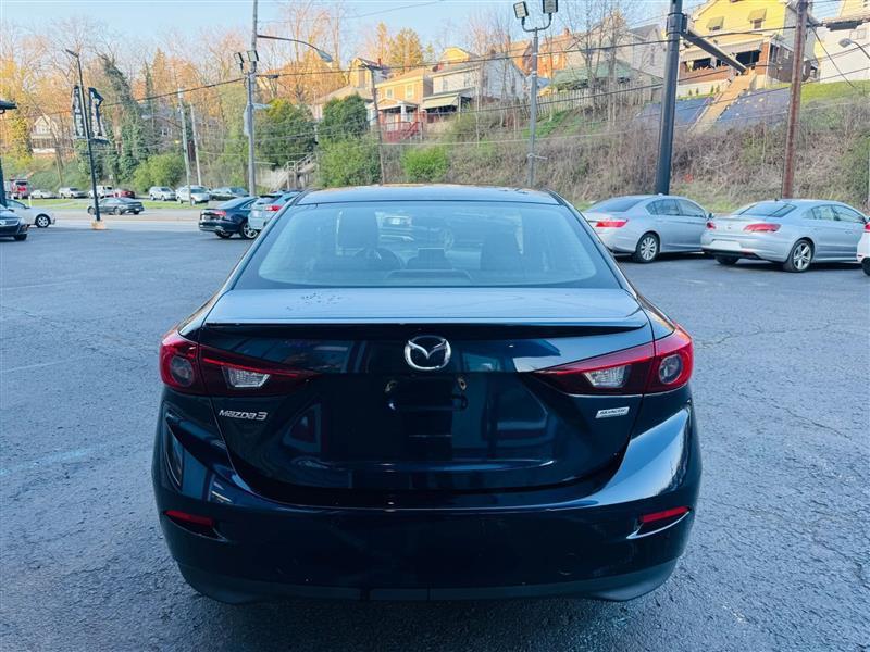Mazda MAZDA3  2015