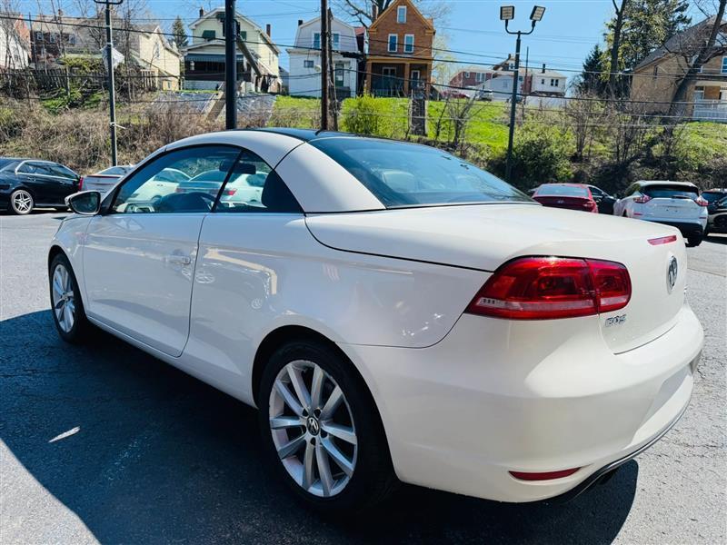 Volkswagen Eos  2012