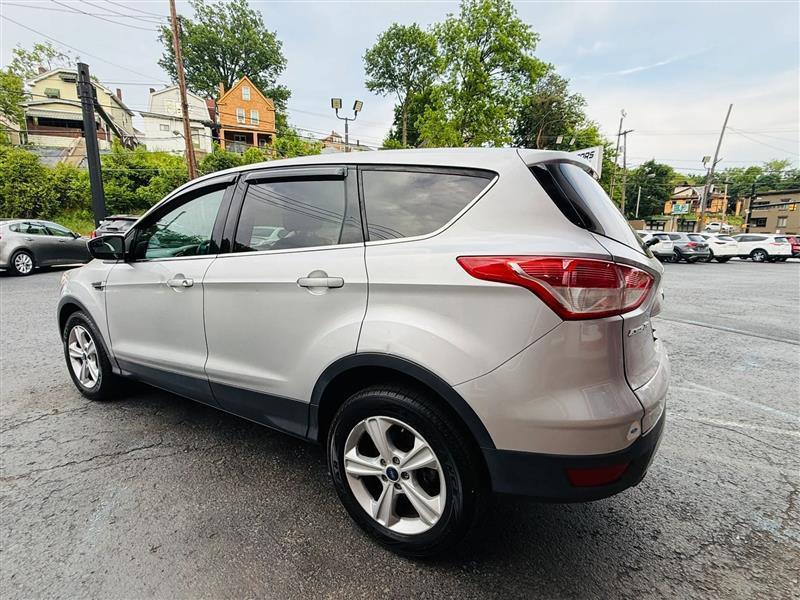Ford Escape  2015