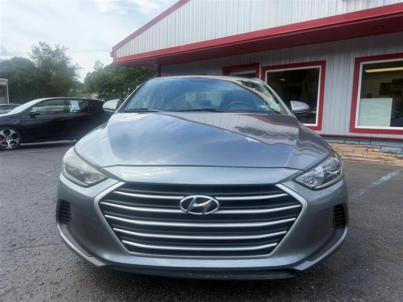 Hyundai Elantra  2018