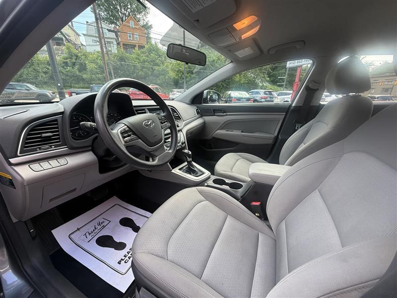 Hyundai Elantra  2018