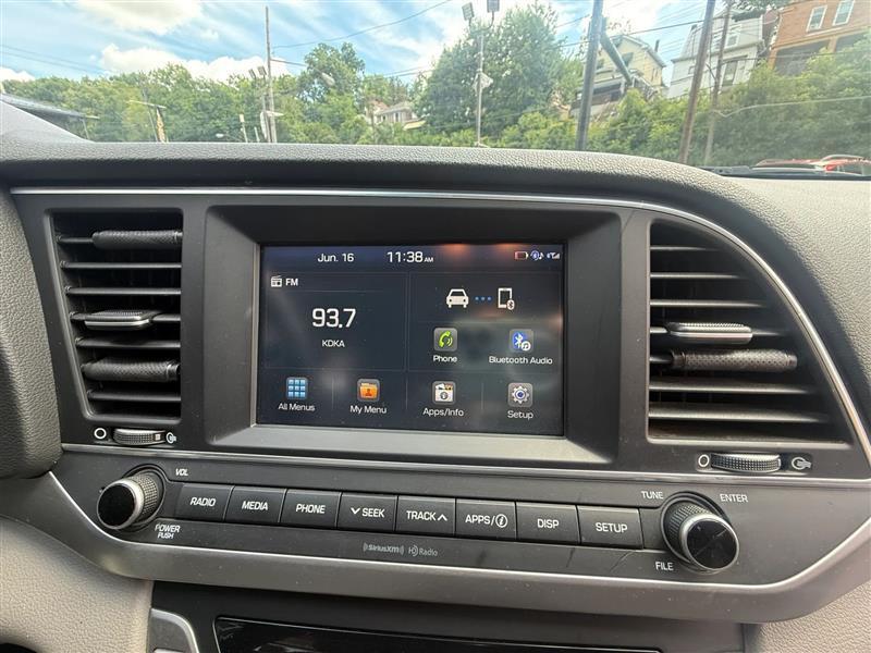 Hyundai Elantra  2018