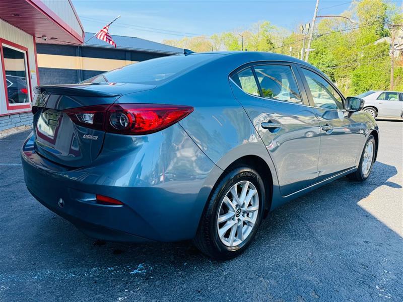 Mazda MAZDA3  2015