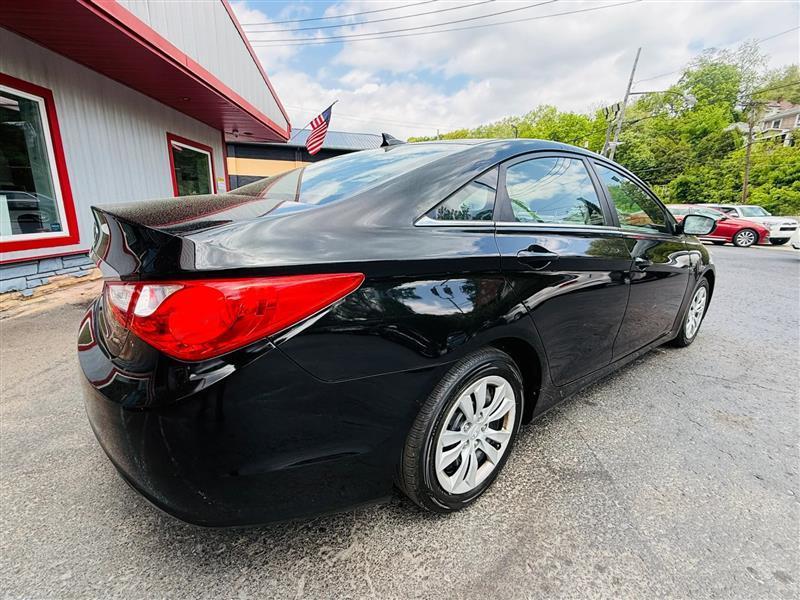 Hyundai Sonata  2012