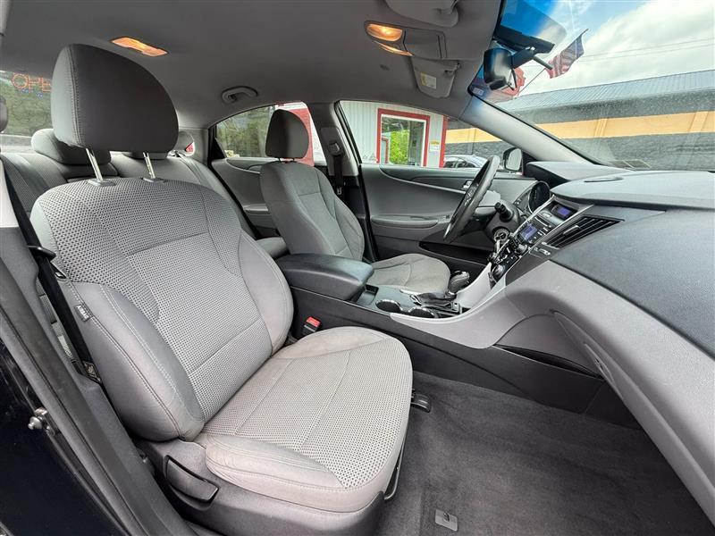 Hyundai Sonata  2012
