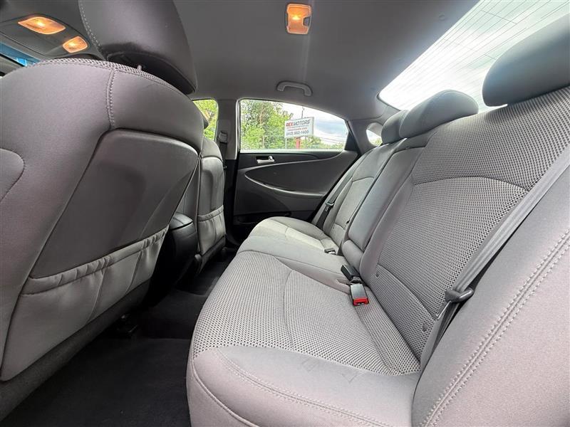 Hyundai Sonata  2012
