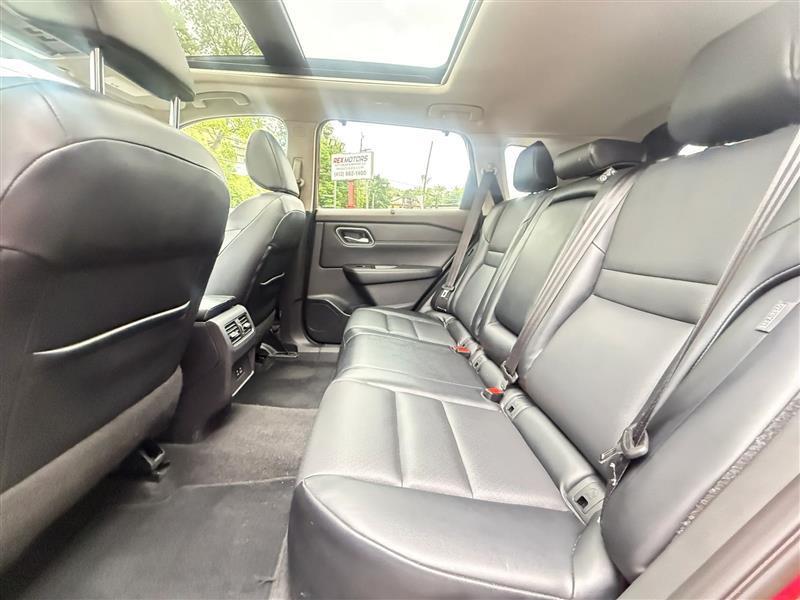 Nissan Rogue  2021