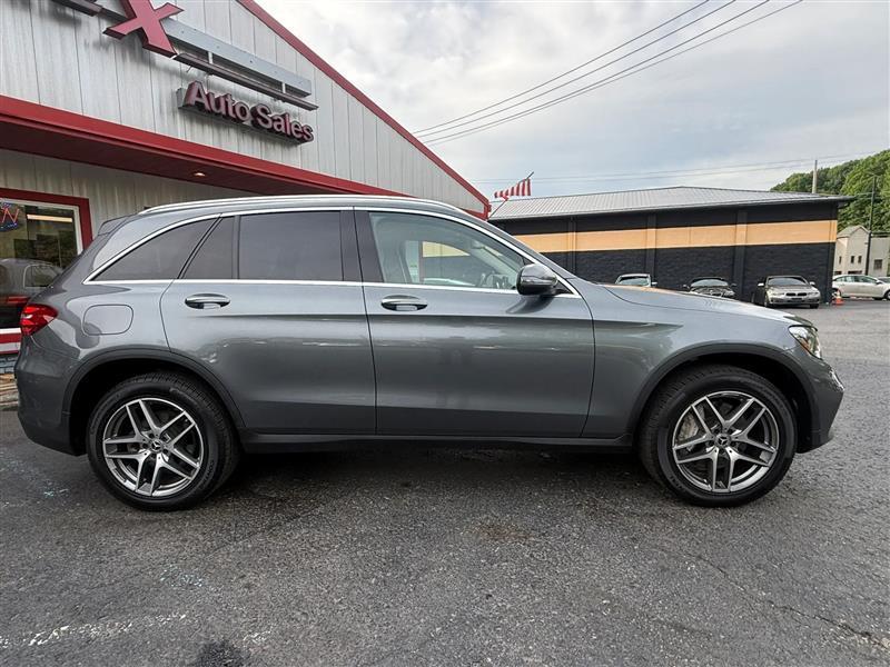 Mercedes-Benz GLC-Class  2017