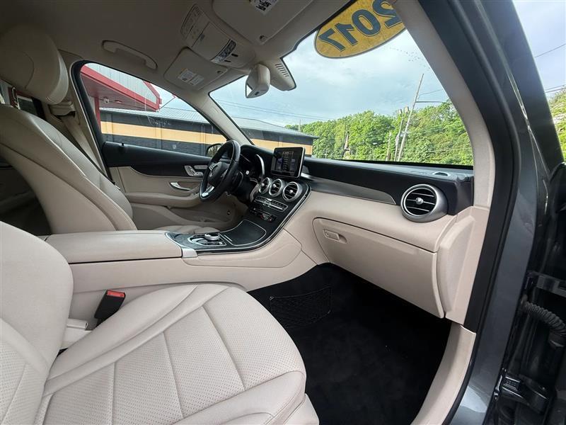 Mercedes-Benz GLC-Class  2017