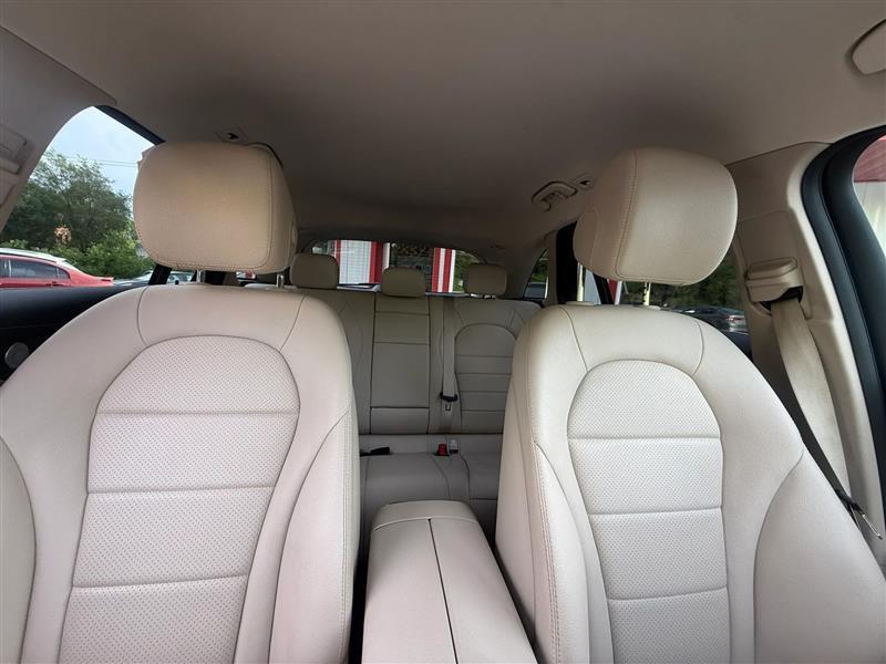 Mercedes-Benz GLC-Class  2017
