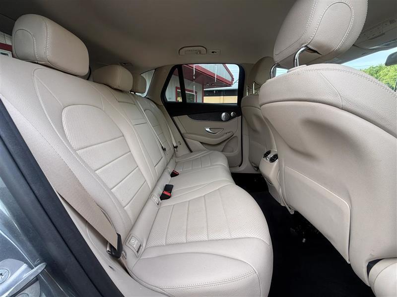 Mercedes-Benz GLC-Class  2017
